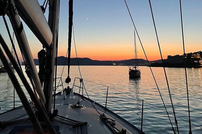 Sailing boat tour in the Maddalena Archipelago - Wind, safety, and comfort