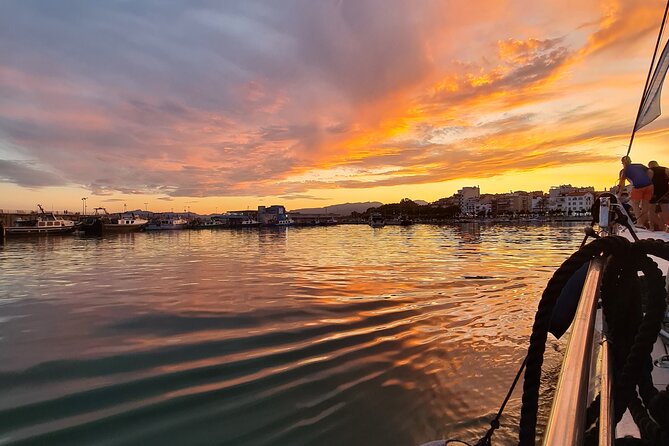 Sailing catamaran at Sunset of 2 hours Duration - Sailing toward Mont-roig