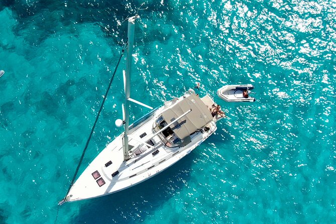 Sailing Cruise in Maddalena Archipelago from Maddalena - Santa Maria: the first swim in Cala Santa Maria