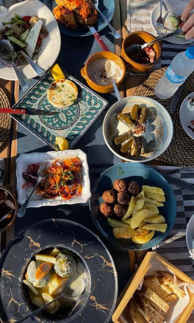Sailing & gastronomy experience across the Athenian Riviera - Ten traditional dishes from across Greece
