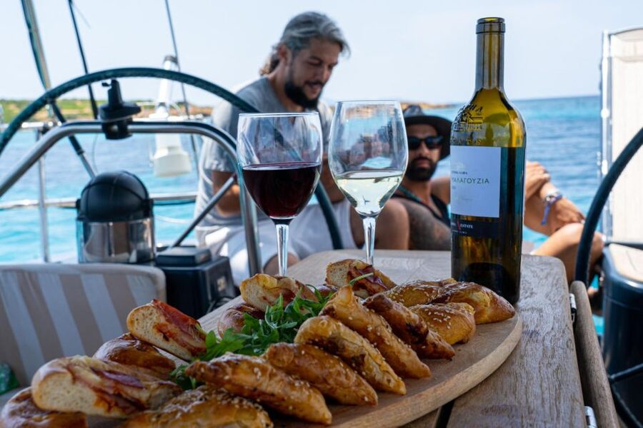 Sailing & gastronomy experience across the Athenian Riviera - Meeting Aiolis at Yacht Club Amfitheas