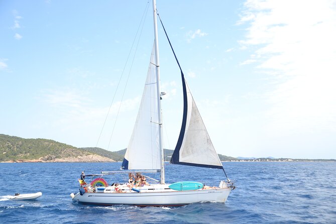 Sailing in Formentera, virgin and natural beaches - Returning with an Es Vedrà sunset