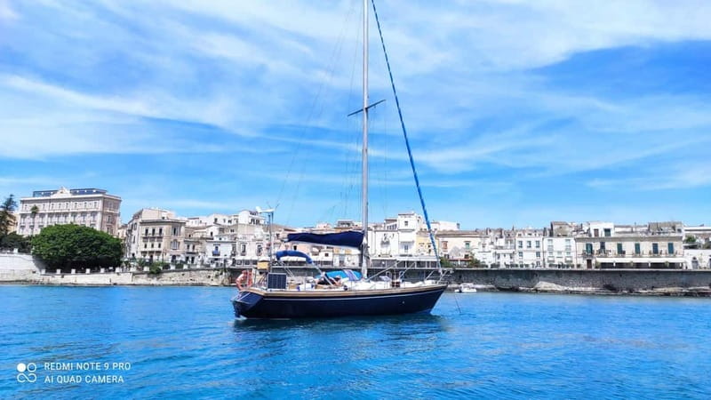 Sailing tour and guided snorkeling a Siracusa - The 1-hour-15-minute snorkeling session