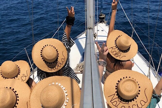 Sailing tour and lunch on board Sorrento and Capri - The return along Sorrento’s coves