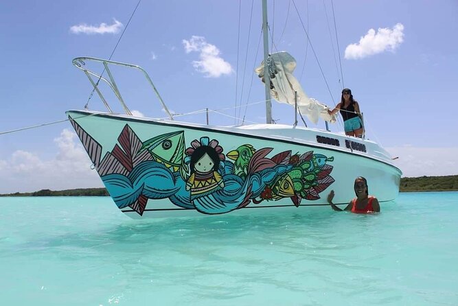 Sailing Tour through the Laguna de los Siete Colores - Why Sailing Is the Right Way to See Bacalar
