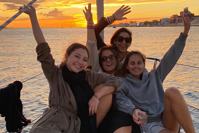 Sailing tour to the sunset in Lisbon - Jerónimos Monastery and the royal waterfront