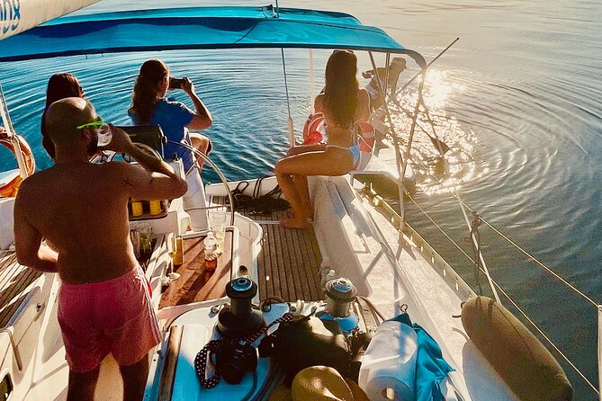 Sailing trip 3 hours from Puerto de Banús Marbella - Snacks, drinks, and the optional meal