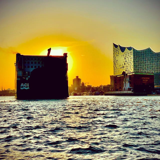 Sailing trip ''the Elbe by night", Hamburg/Elbe - Weather, wind, and comfort