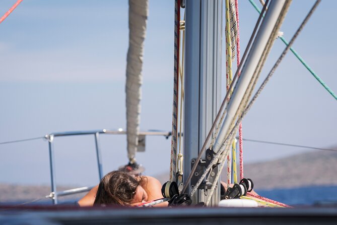 Sailing Trip to Dia Island - All Inclusive - Beer, wine, soft drinks, and water included