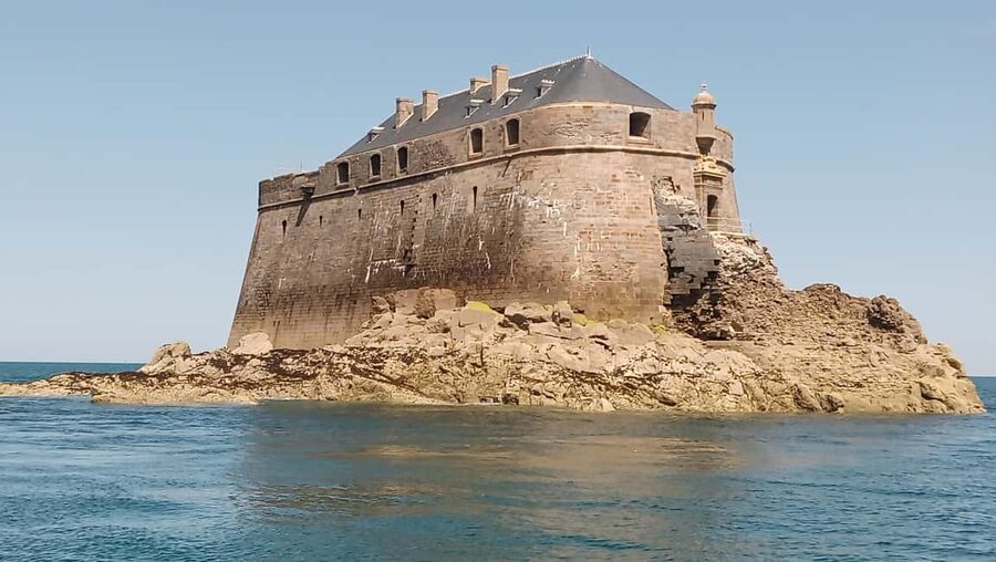 Saint-Malo: Sailing & discovering the Bay - When this $40 experience offers good value
