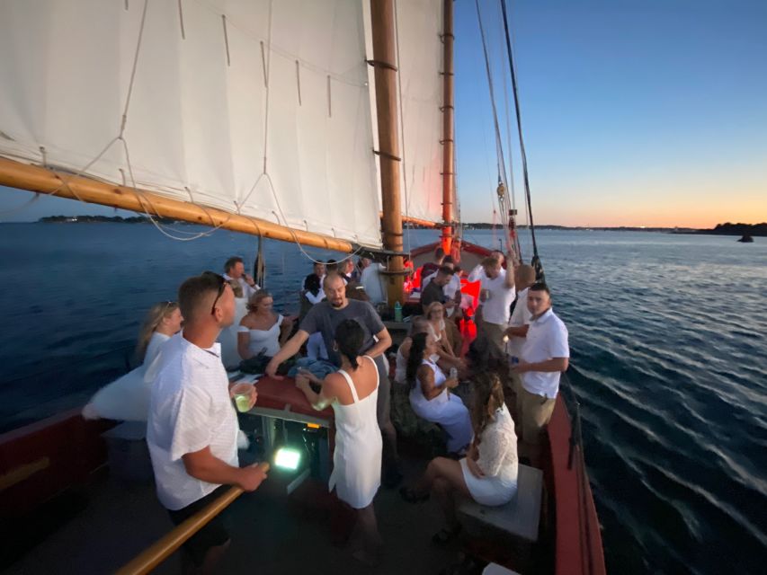 Salem: Historic Schooner Sailing Cruise - What happens during the 100-minute cruise