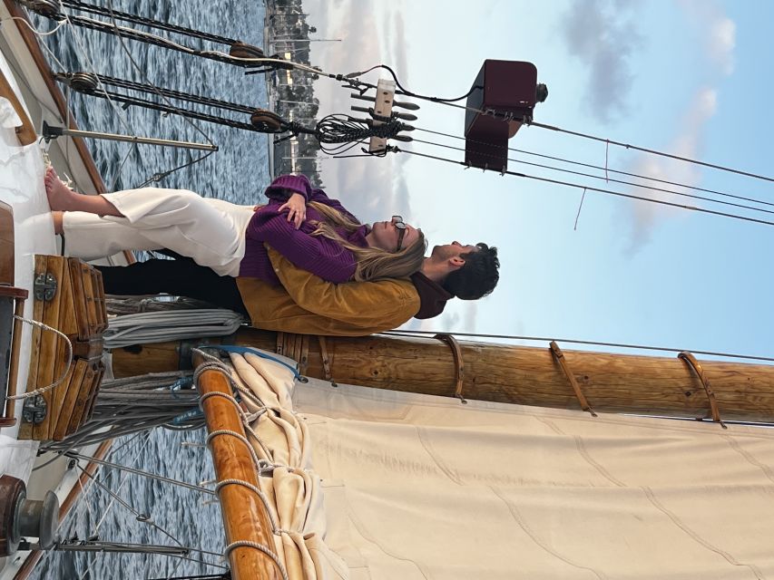 San Diego: Classic Yacht Sailing Experience - San Diego landmarks from the water