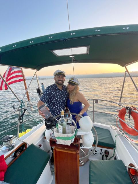 San Diego: Sunset and Day Sailing Excursion with Drinks - Drinks and the evening atmosphere