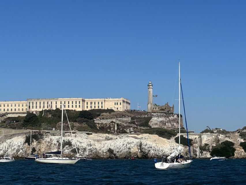 SAN FRANCISCO: (2hr) Interactive Sailing Experience - The San Francisco waterfront from the bay