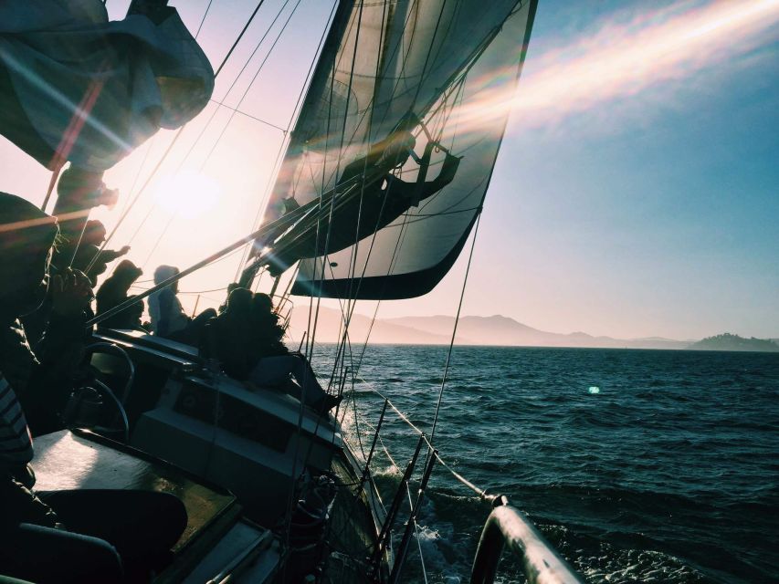 San Francisco: Bay Sailing Tour with Drinks - Starting at Pier 39 Dock F