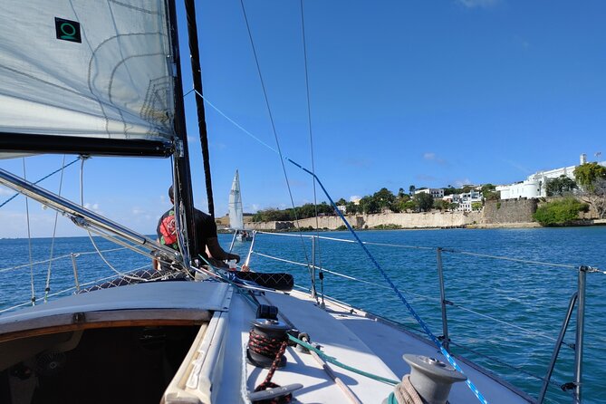San Juan Historical Bay Daytime Sailing Tour - Getting to the marina without losing your afternoon