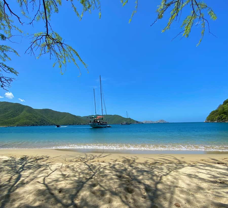 Santa Marta: Sailboat day tour to Tayrona Park - Snorkeling, paddle boards, and time in the water