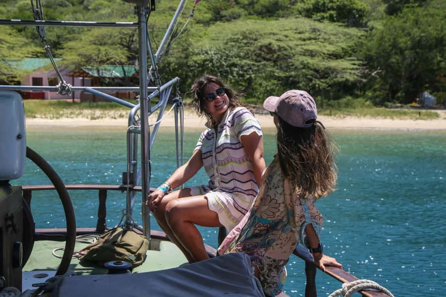 Santa Marta: Sailboat day tour to Tayrona Park - Lunch with a Caribbean view
