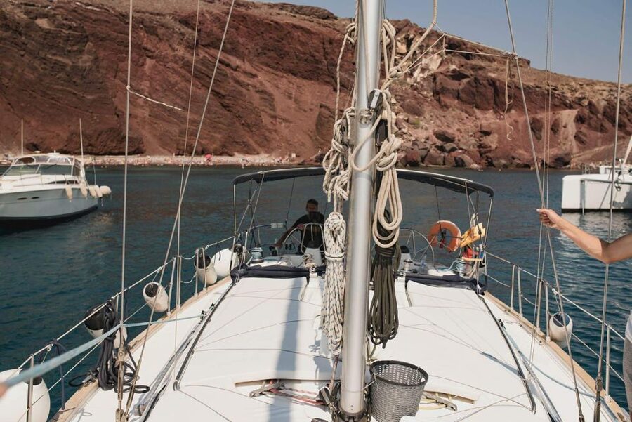 Santorini: Private 5-Hour Sunset Sailing Tour with Dinner - Greek dinner with Santorini above you