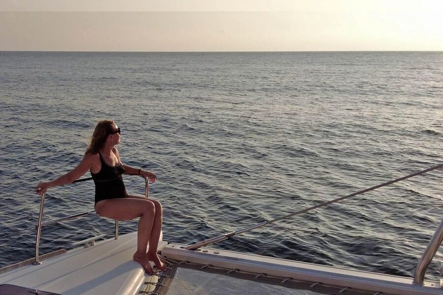Santorini: Sunset Sailing Cruise, with Dinner and Drinks - Mesa Pigadia: the best place for water time and dinner
