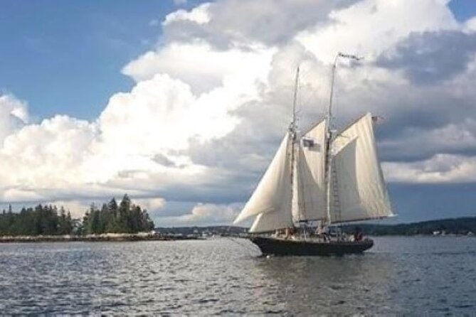 Schooner Applejack Sunset Sail Tour in Boothbay Harbor - Raising the sails and feeling the boat move