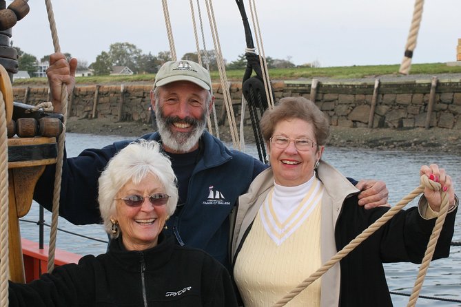 Schooner Fame Sailing Tour - Raising sails, steering, and firing the cannon