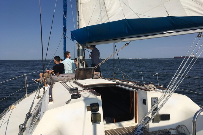 Seixal Sailing Cruise - Lunch in a typical restaurant - Starting at Doca de Santo Amaro at 10:00