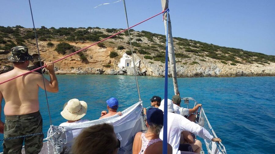 Semi-Private :Full-Day Sailing Tour Swim, Snacks & Drinks - The Small Cyclades: Schinoussa and Irakleia