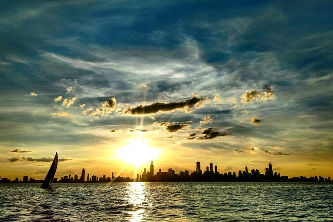 Serene Private Sunset Sail on Lake Michigan - Navy Pier, Chicago - Soldier Field and its older details