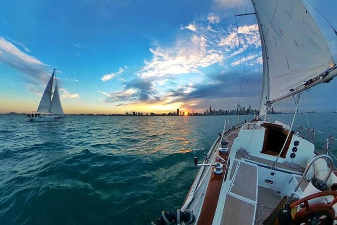 Serene Private Sunset Sail on Lake Michigan - Navy Pier, Chicago - Buckingham Fountain and a royal landing