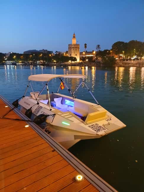 Seville: Sail the River. 100% private - Photo stops and flexible drop-offs