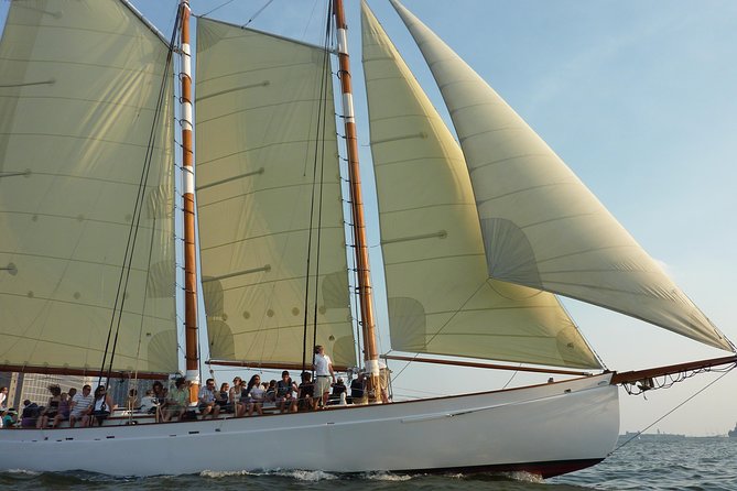 Sightseeing Day Sail around Boston Harbor - What the 90 to 120 minutes feels like