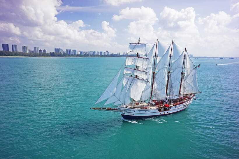 Singapore: Sunset Tall Ship Cruise with 4-Course Meal - Is $209 per person fair?