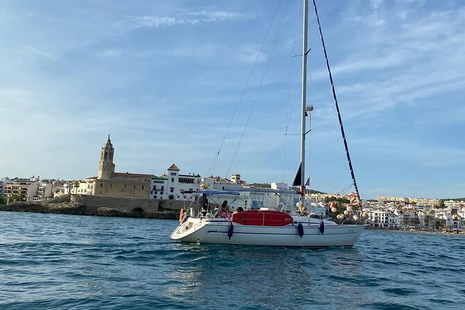 Sitges sailing, walking and winery tour - Why combine sailing, walking, and wine in Sitges?