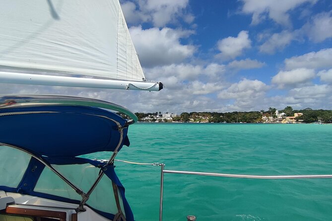 Slow Sailing Bacalar Experience with snack and drinks - Swimming in clear lagoon water