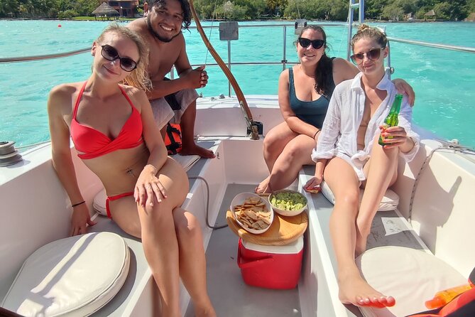 Slow Sailing Bacalar Experience with snack and drinks - Limits you should consider