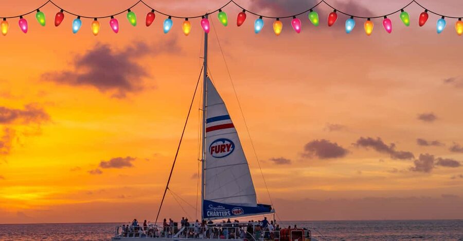 St Augustine: Nights of Lights Sail w Live Music& Sunset Opt - Why seeing Nights of Lights from the water works