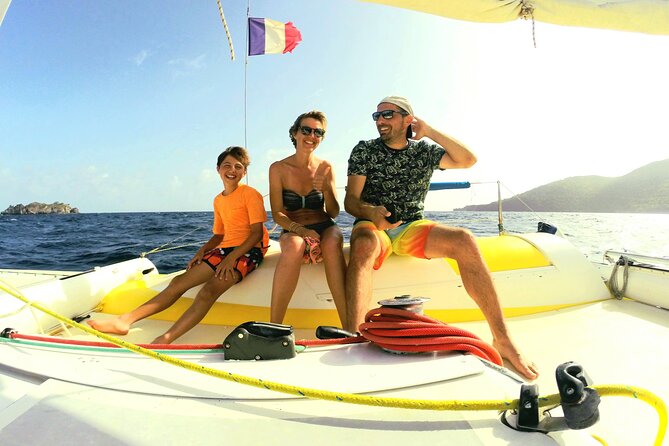 Stroll and Initiation to Sailing in the Baie des Saintes - Swimming, snorkeling, and the turtle stop