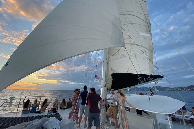 Sunset & Harbor Lights Dinner Sail from the Marriott's Frenchman's Cove - Sunset, harbor lights, and the return sail