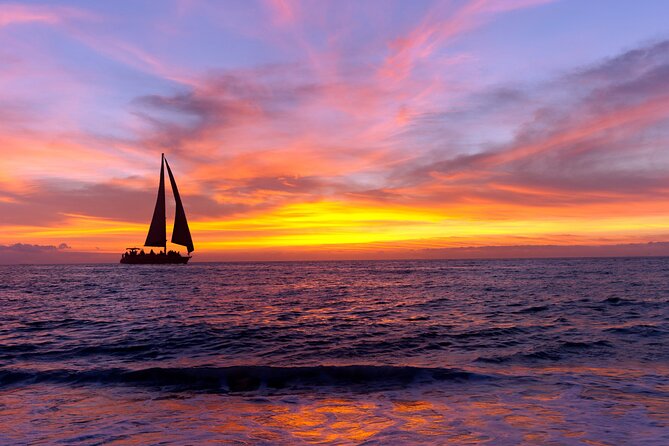 Sunset on sailboat in Cabo de Gata - Key points to know before booking