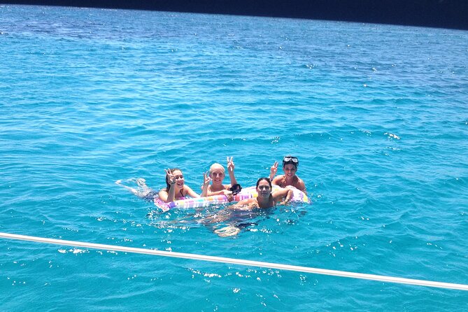 Sunset Sail Cruise to Rhenia, Mykonos Beach Safari, Dinner&Drinks - Why this cruise works well in Mykonos