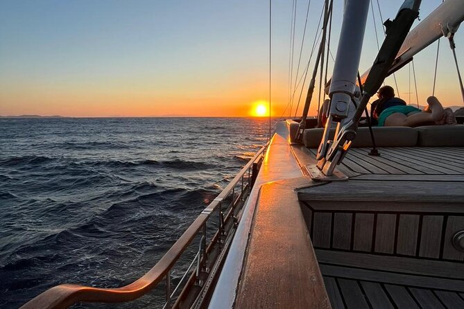 Sunset Sail Cruise to Rhenia, Mykonos Beach Safari, Dinner&Drinks - The southern Mykonos beach safari