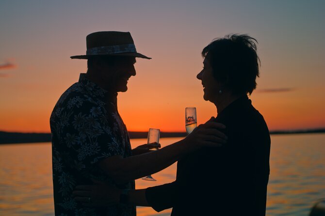 Sunset Sail from Traverse City with Food, Wine & Cocktails - Who should book this sunset sail