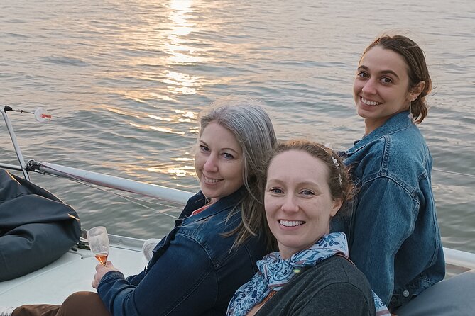 Sunset sailing boat trip in Lisbon with snacks - Is $40.52 good value?