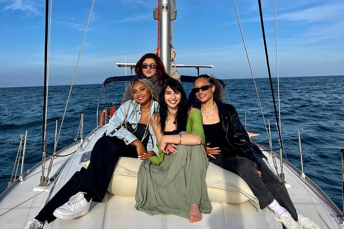 Sunset Sailing Cruise in Barcelona led by Young & Local Captain - Key things to know before you book