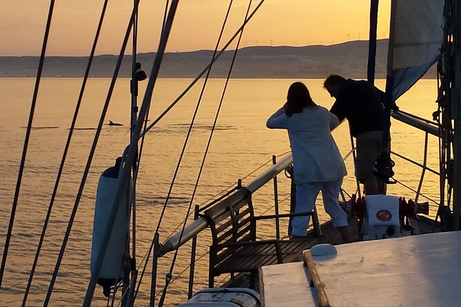 Sunset Sailing Experience in Estepona - Sunset, music, and the simple onboard extras