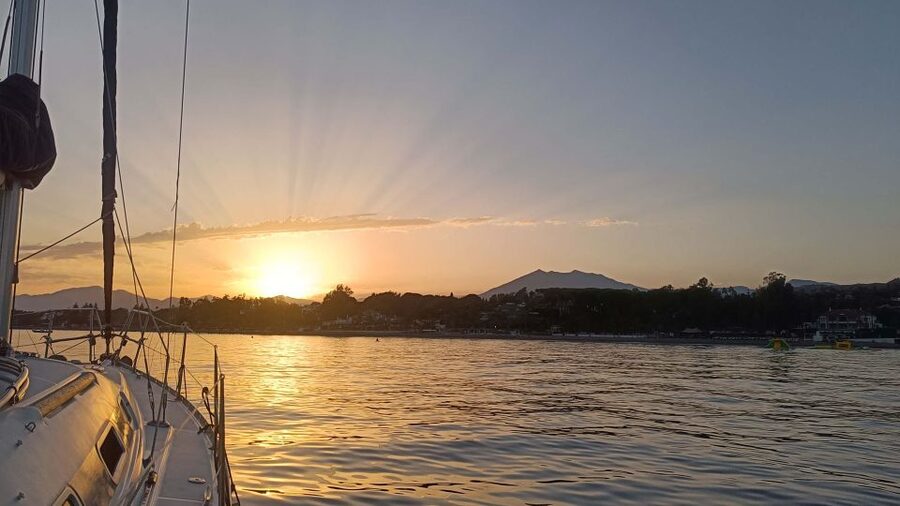Sunset Sailing in Private Sailboat Puerto Banus Marbella - Why this Puerto Banús sailing trip works so well