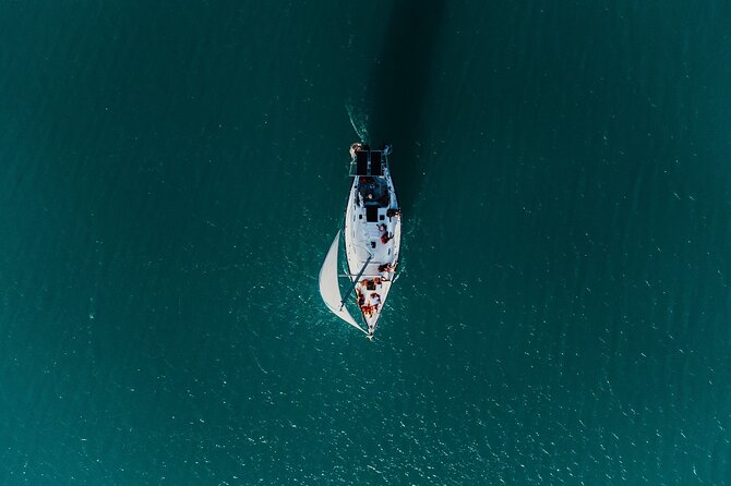 Sunset Sailing Tour in Bacalar with Outdoor Bar and Lunch - What makes this Bacalar sailing trip worth considering