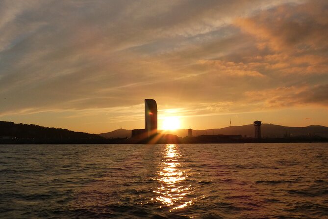 Sunset Sailing Tour in Barcelona - Drinks, Snacks, and Possible Live Music