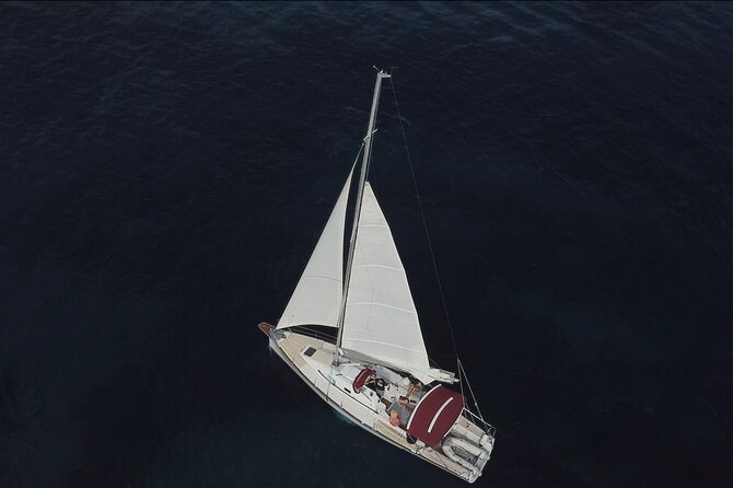 Sunset Sailing Tour on the Pakleni Islands - Wine, snacks, and the social feel on board